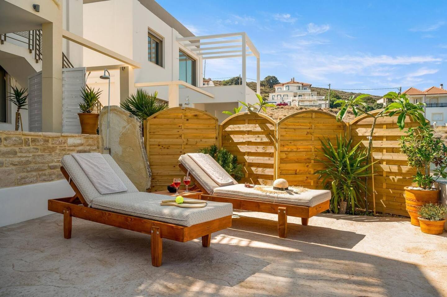 Ammokrinos Luxury Homes,150M From The Beach Kalamaki  Exterior photo