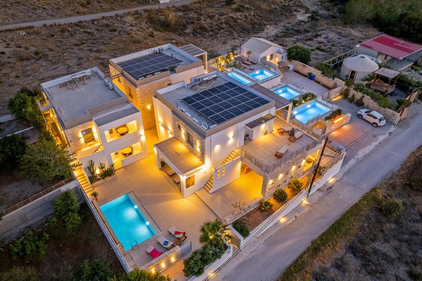 Ammokrinos Luxury Homes,150M From The Beach Kalamaki  Exterior photo